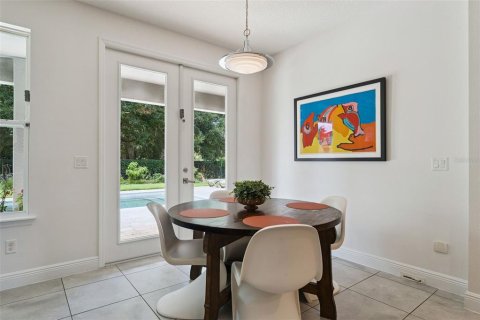 House in Winter Garden, Florida 7 bedrooms, 437.01 sq.m. № 2411543 - photo 23