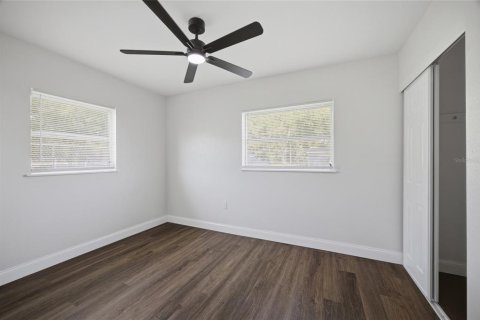 House in Plant City, Florida 4 bedrooms, 164.07 sq.m. № 2217172 - photo 16