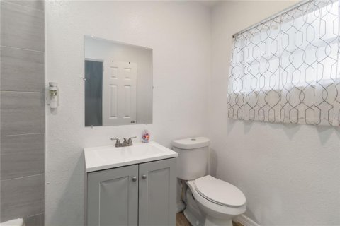 Casa en venta en Orlando, Florida, 4 dormitorios, 93.18 m2 № 2157309 - foto 14