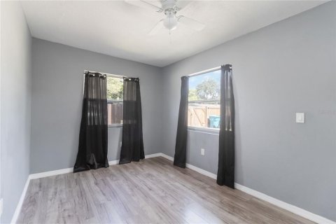 Casa en venta en Orlando, Florida, 4 dormitorios, 93.18 m2 № 2157309 - foto 17