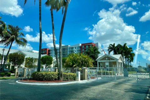 Touwnhouse à louer à Doral, Floride: 4 chambres, 214.6 m2 № 2066720 - photo 11