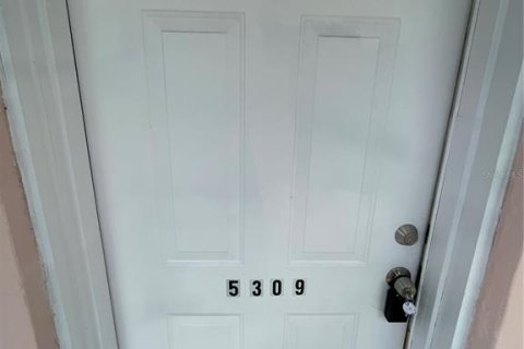 Apartment in New Port Richey, Florida 2 bedrooms, 65.03 sq.m. № 1912925 - photo 2
