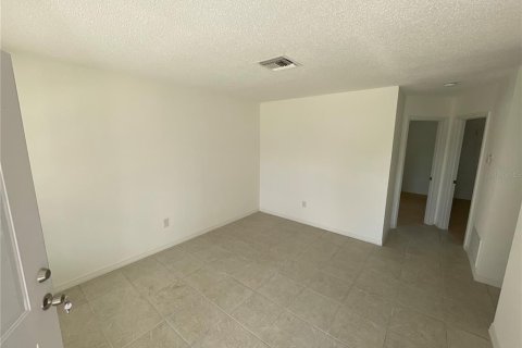 Appartement à louer à New Port Richey, Floride: 2 chambres, 65.03 m2 № 1912925 - photo 14