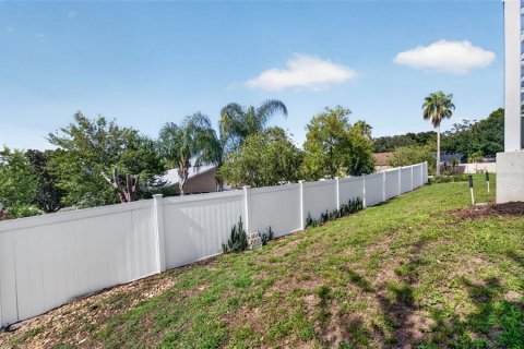 House in Clermont, Florida 3 bedrooms, 117.06 sq.m. № 2236077 - photo 26