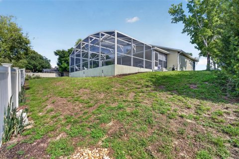 House in Clermont, Florida 3 bedrooms, 117.06 sq.m. № 2236077 - photo 27