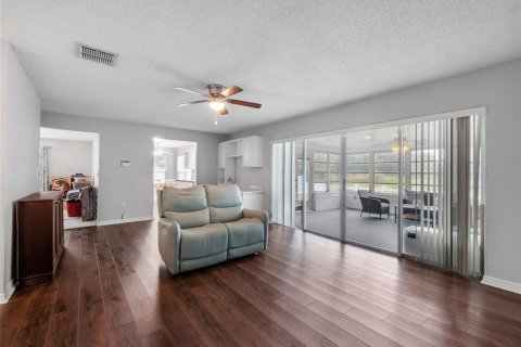 Villa ou maison à vendre à New Port Richey, Floride: 4 chambres, 264.21 m2 № 2419316 - photo 6