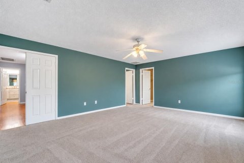 Villa ou maison à vendre à New Port Richey, Floride: 4 chambres, 264.21 m2 № 2419316 - photo 24