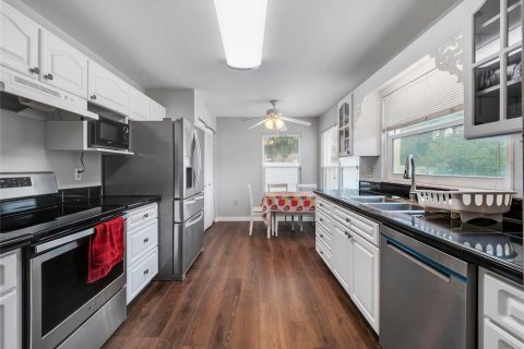 Villa ou maison à vendre à New Port Richey, Floride: 4 chambres, 264.21 m2 № 2419316 - photo 7