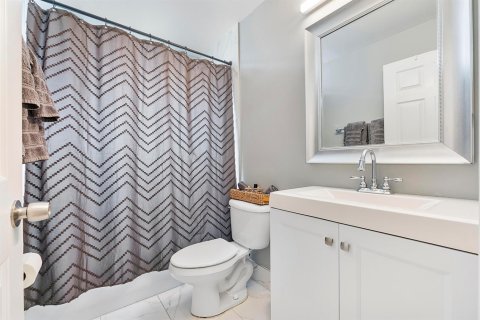 Casa en venta en Coconut Creek, Florida, 3 dormitorios, 145.95 m2 № 2153690 - foto 17