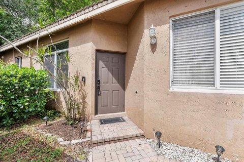 Casa en venta en Coconut Creek, Florida, 3 dormitorios, 145.95 m2 № 2153690 - foto 4
