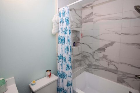 Casa en venta en Sarasota, Florida, 2 dormitorios, 134.8 m2 № 1910585 - foto 16