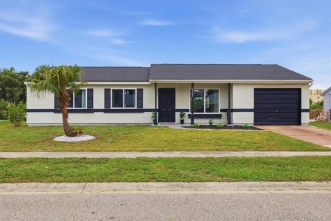 Casa en North Port, Florida 3 dormitorios, 122.63 m2 № 2224600