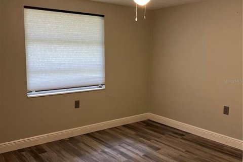 Apartamento en alquiler en New Port Richey, Florida, 1 dormitorio, 106.28 m2 № 1904515 - foto 8