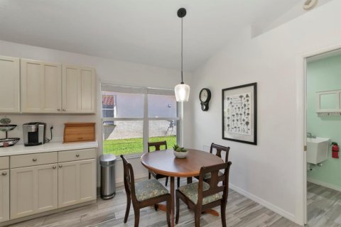 Casa en venta en Sarasota, Florida, 3 dormitorios, 169.27 m2 № 2387338 - foto 11