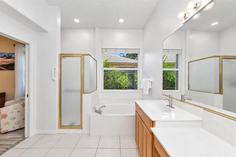 Casa en venta en Sarasota, Florida, 3 dormitorios, 169.27 m2 № 2387338 - foto 13