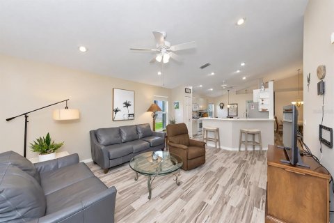 Casa en venta en Sarasota, Florida, 3 dormitorios, 169.27 m2 № 2387338 - foto 8