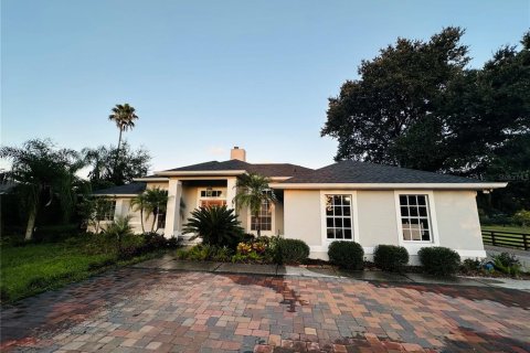 House in Longwood, Florida 4 bedrooms, 216.74 sq.m. № 2136800 - photo 4