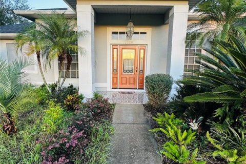 House in Longwood, Florida 4 bedrooms, 216.74 sq.m. № 2136800 - photo 2