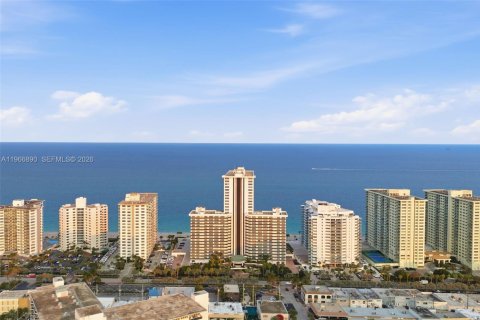 Condominio en Fort Lauderdale, Florida, 1 dormitorio  № 2081353