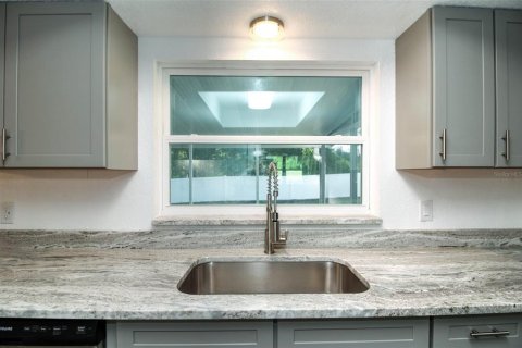 House in Inverness, Florida 3 bedrooms, 144.56 sq.m. № 1800153 - photo 13