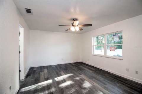House in Inverness, Florida 3 bedrooms, 144.56 sq.m. № 1800153 - photo 24