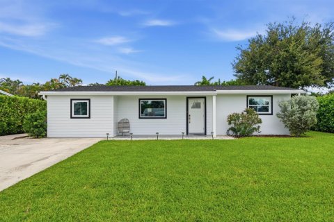 Villa ou maison à Jupiter, Floride 3 chambres, 138.98 m2 № 2432304