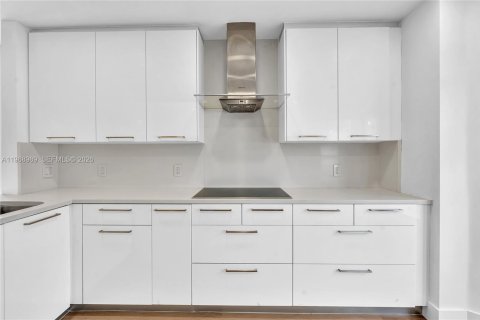 Casa en alquiler en Hollywood, Florida, 5 dormitorios, 187.2 m2 № 2031864 - foto 16