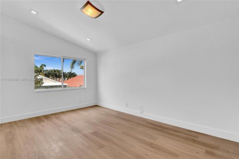 Casa en alquiler en Hollywood, Florida, 5 dormitorios, 187.2 m2 № 2031864 - foto 28