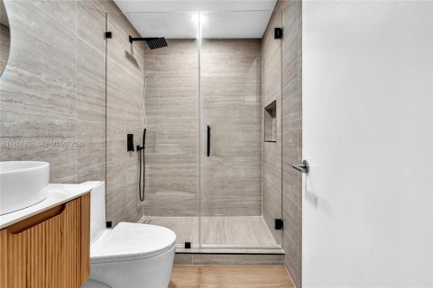 Casa en alquiler en Hollywood, Florida, 5 dormitorios, 187.2 m2 № 2031864 - foto 21