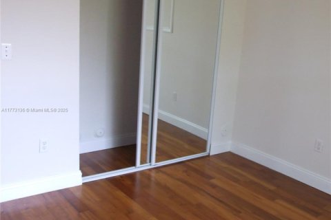 Купить таунхаус в Мирамар, Флорида 3 спальни, 157.93м2, № 1940869 - фото 10