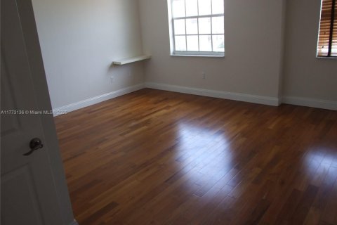 Купить таунхаус в Мирамар, Флорида 3 спальни, 157.93м2, № 1940869 - фото 8