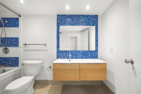 Снять в аренду кондоминиум в Майами-Бич, Флорида 2 спальни, 106.56м2, № 1954494 - фото 18