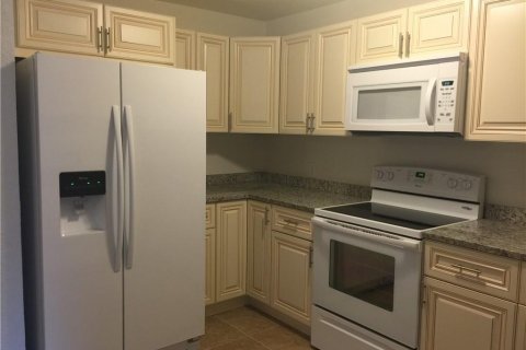 Immobilier commercial à vendre à Coral Springs, Floride: 631.74 m2 № 2267897 - photo 4
