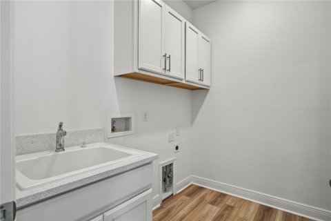 Casa en venta en Mount Dora, Florida, 3 dormitorios, 202.53 m2 № 2347812 - foto 12