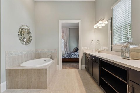 Villa ou maison à vendre à Orlando, Floride: 5 chambres, 388.52 m2 № 2339241 - photo 25