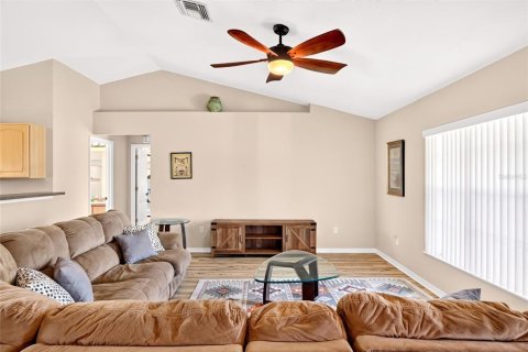 House in Ocala, Florida 3 bedrooms, 157.66 sq.m. № 2223391 - photo 8