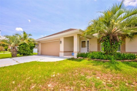 House in Ocala, Florida 3 bedrooms, 157.66 sq.m. № 2223391 - photo 3