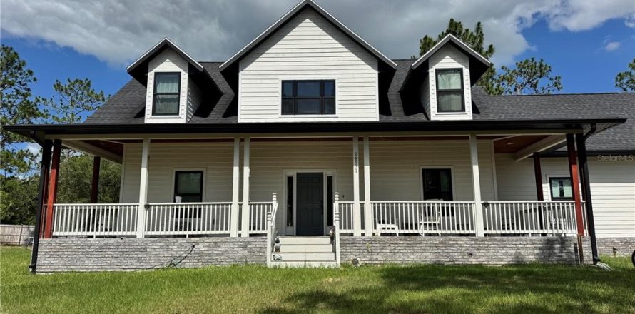 House in Williston, Florida 5 bedrooms, 278.71 sq.m. № 2329622