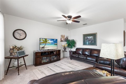 House in Haines City, Florida 3 bedrooms, 160.26 sq.m. № 1870126 - photo 13