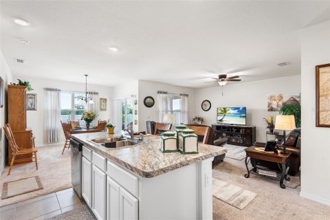 House in Haines City, Florida 3 bedrooms, 160.26 sq.m. № 1870126 - photo 10
