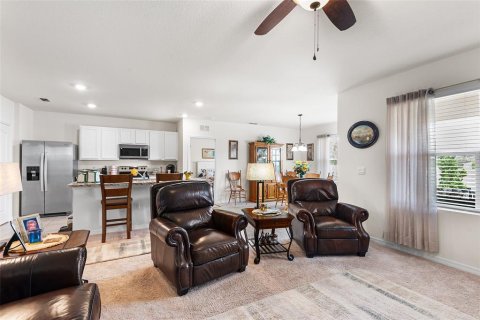 House in Haines City, Florida 3 bedrooms, 160.26 sq.m. № 1870126 - photo 14