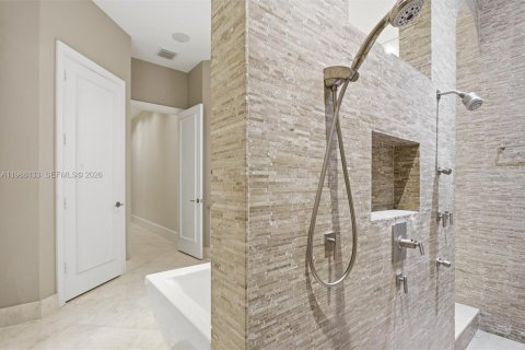 Casa en venta en Plantation, Florida, 5 dormitorios, 461.45 m2 № 2060724 - foto 28