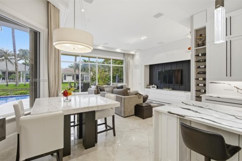 Casa en venta en Plantation, Florida, 5 dormitorios, 461.45 m2 № 2060724 - foto 14