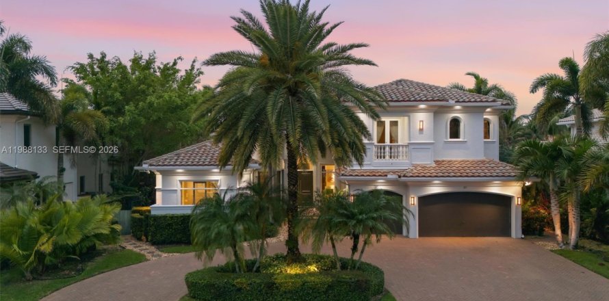 Casa en Plantation, Florida 5 dormitorios, 461.45 m2 № 2060724