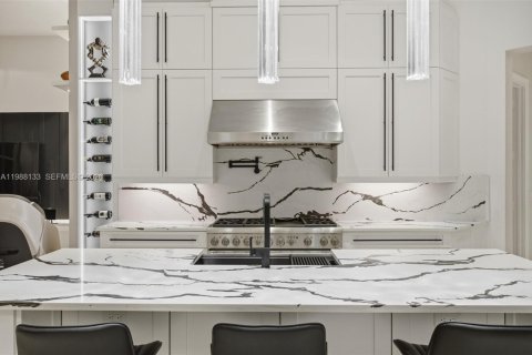 Casa en venta en Plantation, Florida, 5 dormitorios, 461.45 m2 № 2060724 - foto 20