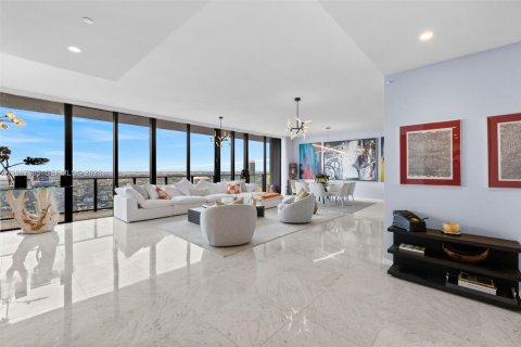 Condominio en venta en Miami, Florida, 3 dormitorios, 224.64 m2 № 2030334 - foto 5