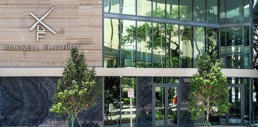 Condominio en Miami, Florida, 3 dormitorios  № 2030334