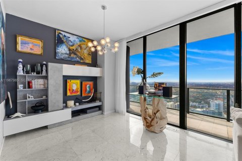Condominio en venta en Miami, Florida, 3 dormitorios, 224.64 m2 № 2030334 - foto 13