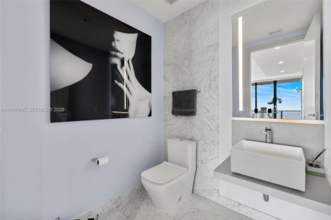 Condominio en venta en Miami, Florida, 3 dormitorios, 224.64 m2 № 2030334 - foto 26