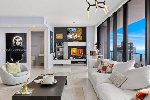 Condominio en venta en Miami, Florida, 3 dormitorios, 224.64 m2 № 2030334 - foto 8